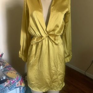 Pretty Little Thing Silky wrap style dress 4